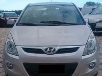 Usata Hyundai i20 Edition 75 CV (55 kW) 2011 Grigio Berlina