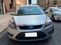 Usata Ford Focus 115 CV (84 kW) 2010 Grigio Station wagon
