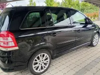 Usata Opel Zafira Cosmo 150 CV (110 kW) 2009 Nero Monovolume