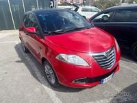 Usata Lancia Ypsilon 69 CV (50 kW) 2013 Rosso Utilitaria