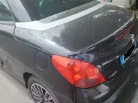 Usata Peugeot 207 CC 93 CV (68 kW) 2008 Nero Cabrio