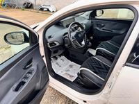Usata Lancia Ypsilon Platinum 95 CV (69 kW) 2016 Bianco Utilitaria