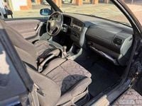 Usata VW Golf Cabriolet Trendline 101 CV (74 kW) 1998 Blu/azzurro Cabrio