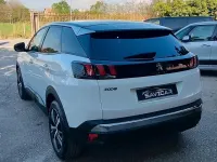 Usata Peugeot 3008 Allure 131 CV (96 kW) 2019 Bianco SUV