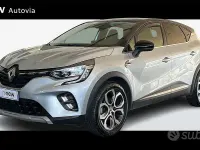 Usata Renault Captur Techno 100 CV (73 kW) 2023 Grigio SUV