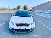 Usata Peugeot 2008 Allure 120 CV (88 kW) 2019 Bianco SUV