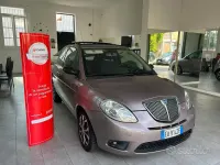 Usata Lancia Ypsilon 77 CV (56 kW) 2010 Viola Utilitaria