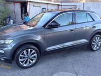 Usata VW T-Roc Business 110 CV (80 kW) 2021 Grigio SUV