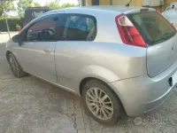 Usata Fiat Grande Punto 90 CV (66 kW) 2008 Grigio Utilitaria