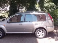 Usata Nissan X-Trail 140 CV (102 kW) 2001 Grigio SUV