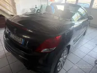 Usata Peugeot 207 CC Active 120 CV (88 kW) 2013 Grigio Cabrio