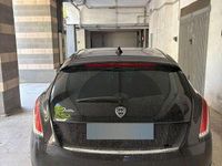 Usata Lancia Delta 120 CV (88 kW) 2012 Nero Utilitaria