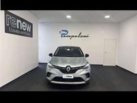Usata Renault Captur Intens 101 CV (74 kW) 2023 Grigio chiaro SUV