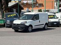 Usata Fiat Doblò S 95 CV (69 kW) 2020 Bianco pastello Monovolume