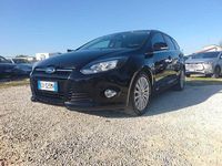 Usata Ford Focus Individual 115 CV (84 kW) 2014 Nero Berlina