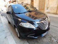 Usata Lancia Ypsilon 69 CV (50 kW) 2015 Nero Utilitaria