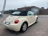 Begagnad VW New Beetle 75 HK (55 kW) 2003 Vit Halvkombi