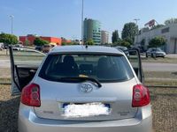 Usata Toyota Auris 126 CV (92 kW) 2008 Grigio Utilitaria
