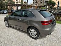Usata Audi A3 Attraction 110 CV (80 kW) 2014 Grigio scuro Utilitaria