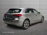Usata Mercedes A180 Advanced 116 CV (85 kW) 2023 Grigio montagna Berlina
