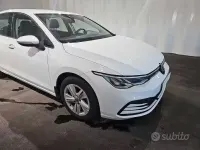 Usata VW Golf VIII Active 131 CV (96 kW) 2023 Other Berlina