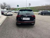 Usata VW Tiguan R-line 150 CV (110 kW) 2023 Deep black perlato SUV