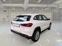 Usata Mercedes GLA200 Business 150 CV (110 kW) 2022 Bianco SUV