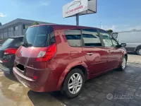 Usata Renault Scenic E-Tech 130 CV (95 kW) 2008 Rosso Monovolume