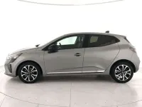 Usata Renault Clio V Techno 91 CV (66 kW) 2025 Grigio Berlina