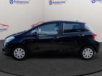 Usata Toyota Yaris Lounge 69 CV (50 kW) 2013 Nero metallizzato Utilitaria