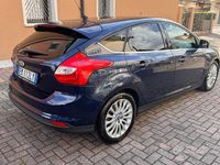 Begagnad Ford Focus Titanium 116 HK (85 kW) 2012 Blå Sedan