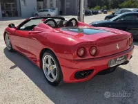 Usata Ferrari 360 400 CV (294 kW) 2003 Rosso Cabrio