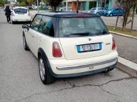 Usata Mini Cooper 116 CV (85 kW) 2004 Bianco Utilitaria