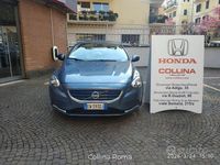 Usata Volvo V40 Momentum 116 CV (85 kW) 2014 Blu Berlina