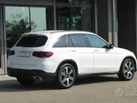 Usata Mercedes GLC200 163 CV (119 kW) 2020 Bianco SUV