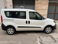 Usata Fiat Doblò Lounge 95 CV (69 kW) 2019 Bianco Monovolume