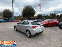 Usata Alfa Romeo Giulietta Super 120 CV (88 kW) 2017 Argento Utilitaria