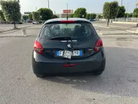 Usata Peugeot 208 Allure 75 CV (55 kW) 2016 Bluazzurro Utilitaria