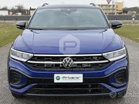 Usata VW T-Roc R-line 116 CV (85 kW) 2023 Blu SUV