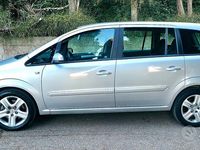 Usata Opel Zafira 150 CV (110 kW) 2009 Monovolume