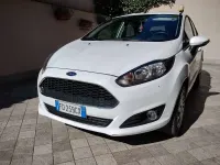 Usata Ford Fiesta 60 CV (44 kW) 2016 Bianco Utilitaria