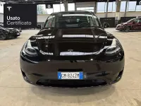 Usata Tesla Model Y RWD 203 kW (277 CV) 2023 Solid black SUV