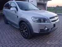 Usata Chevrolet Captiva LTZ 150 CV (110 kW) 2011 Grigio SUV