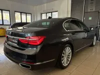 Usata BMW 730 265 CV (194 kW) 2017 Singapurgrau Berlina