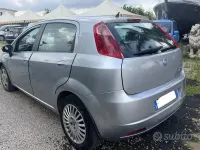 Usata Fiat Grande Punto Dynamic 90 CV (66 kW) 2006 Grigio Utilitaria