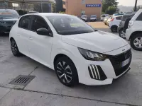 Usata Peugeot 208 Active 56 kW (77 CV) 2024 Bianco banchisa Utilitaria