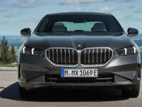 Nuova BMW 530e M Sport 299 CV (219 kW) 2025 Argento Berlina