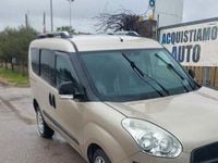 Usata Fiat Doblò Emotion 104 CV (76 kW) 2012 Marrone Monovolume