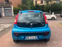 Usata Peugeot 107 68 CV (50 kW) 2006 Bluazzurro Utilitaria