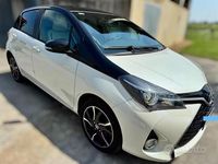 Usata Toyota Yaris 99 CV (72 kW) 2016 Bianco Utilitaria